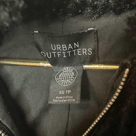 Urban Outfitters jacket faux fur sz XS textured full zip - Picture 2 of 6